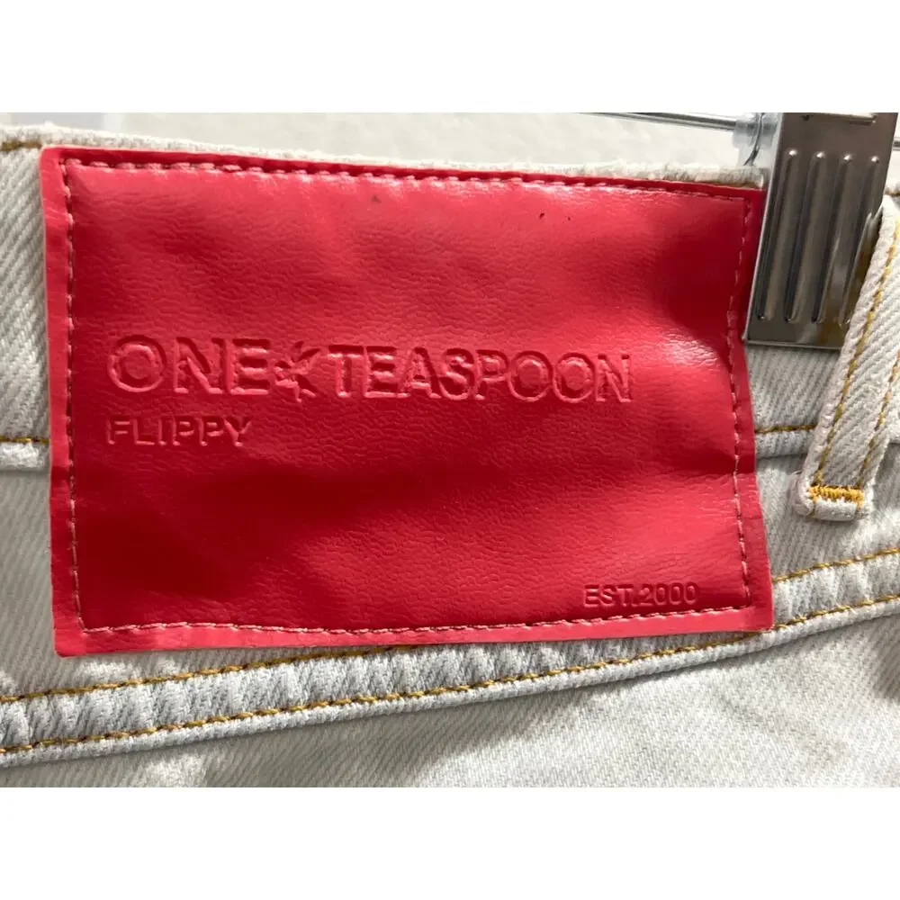 One Teaspoon brand one